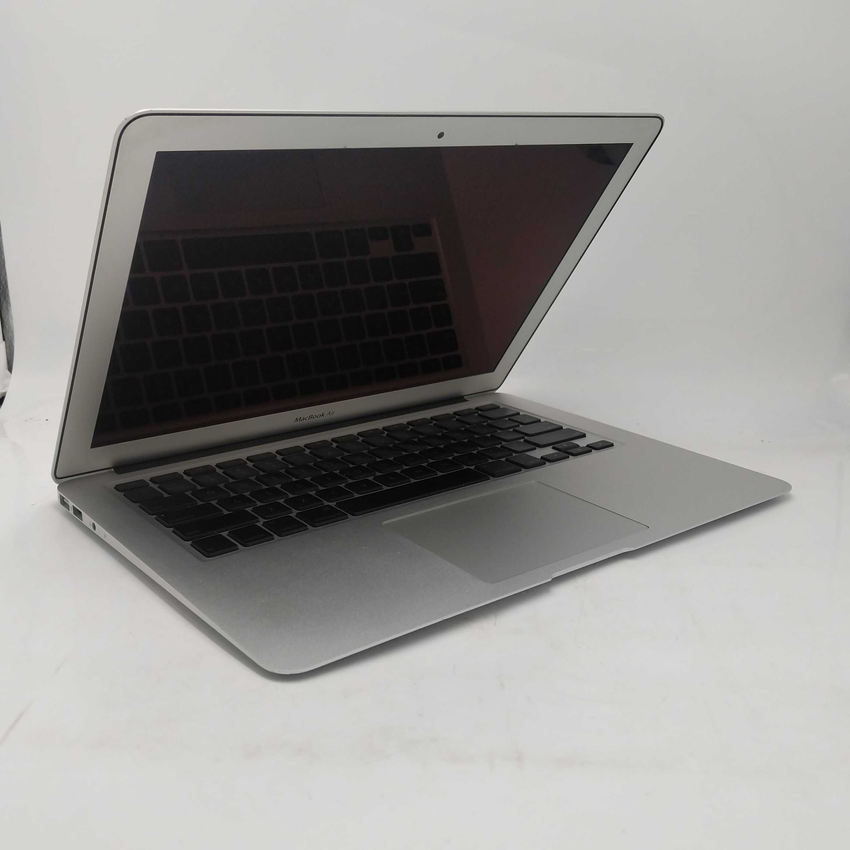 pic of Apple MacBook Air 2010 13.3" Intel Core 2 Duo L9400 256GB SSD 2GB DDR3 MacOS